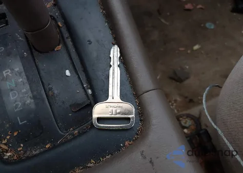 1998 Toyota Camry Le из США, поврежденный, VIN 4T1BG22K0WU372241